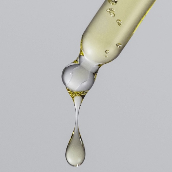 NEW Living Proof Frizz Vanishing Oil - Picture 5 of 9